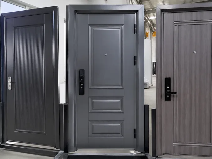 EUWOO residential security door — 1.2mm SPCC cold-rolled steel with multi-point locking and decorative panel profile